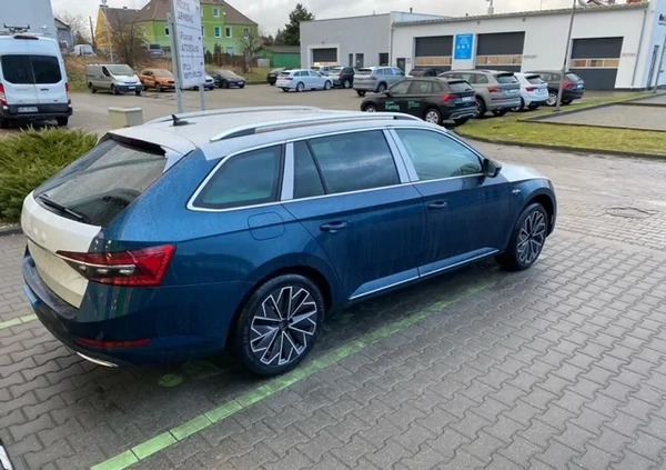 Skoda Superb cena 212300 przebieg: 6, rok produkcji 2023 z Piła małe 16